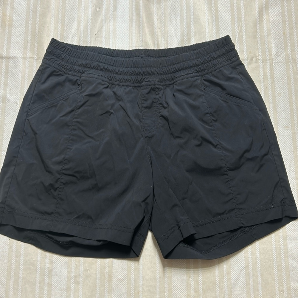 North Face Pocketed Flash Dry Athletic Shorts